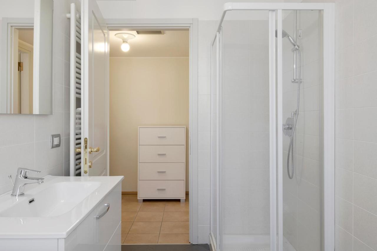 Domus Apartments Como - By Relais Di Giada Luaran gambar