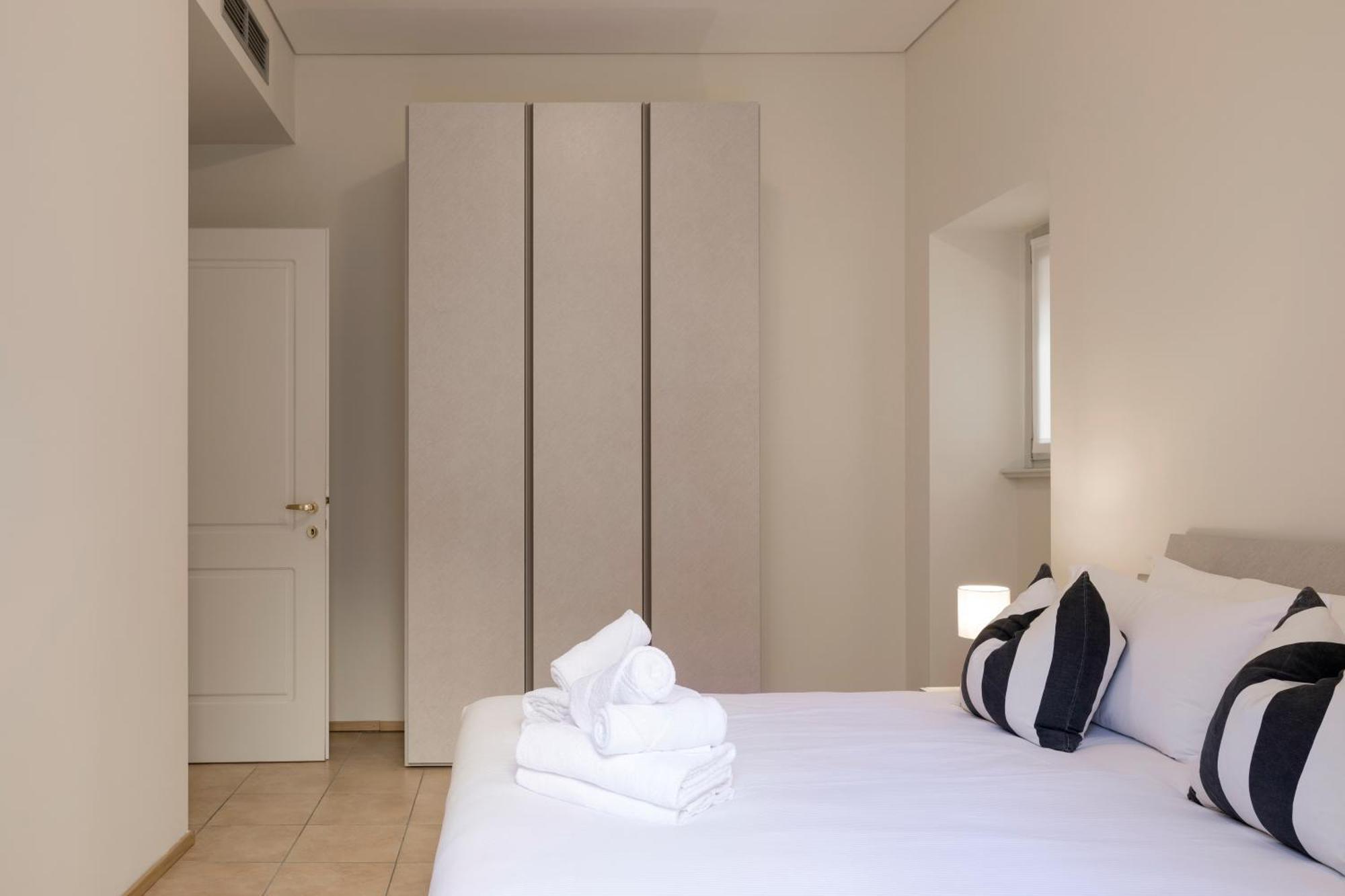 Domus Apartments Como - By Relais Di Giada Luaran gambar